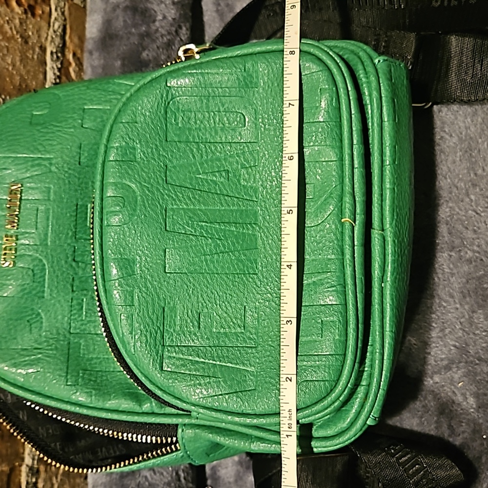 💚 🟩 Steve Madden Mini Backpack 🎒 - Picture 9 of 11